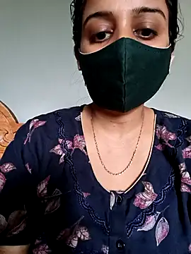 tamil_shalini (F milf) - Lips