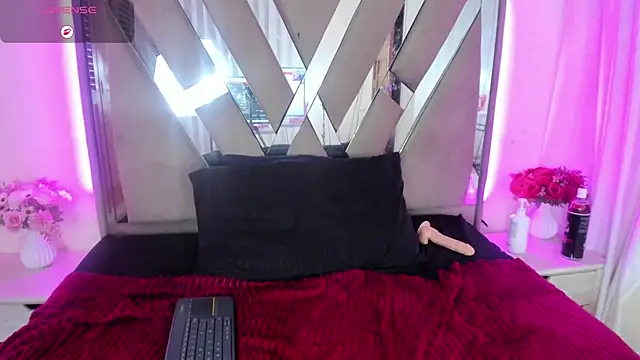 casey_lorens webcam