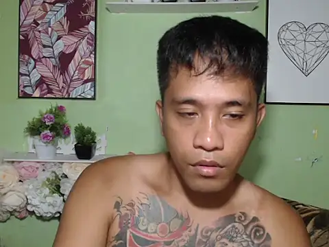 Thyler08 webcam
