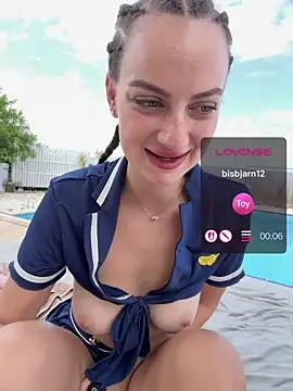 CurlyChloe webcam