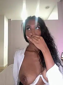 IamCrystal2 webcam