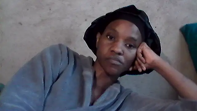 sexybigass31 webcam