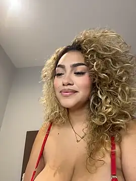 Maddy_Beluci webcam