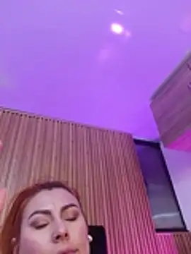 AnnyaEvans webcam