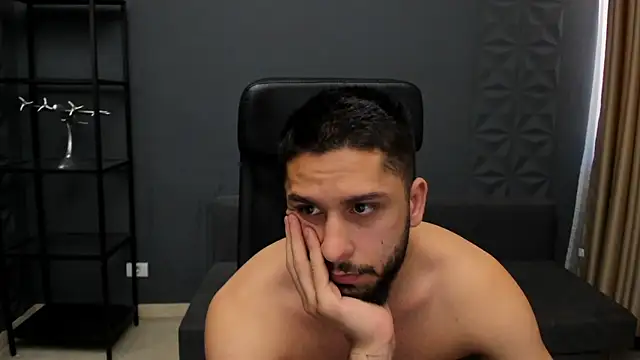 TroyWadee webcam