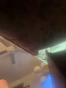 BbwLuvrBoi69 webcam