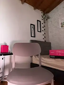 albh55 (F young) - happy