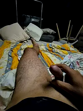 ulysse13 (M mature) - Grosse ejac