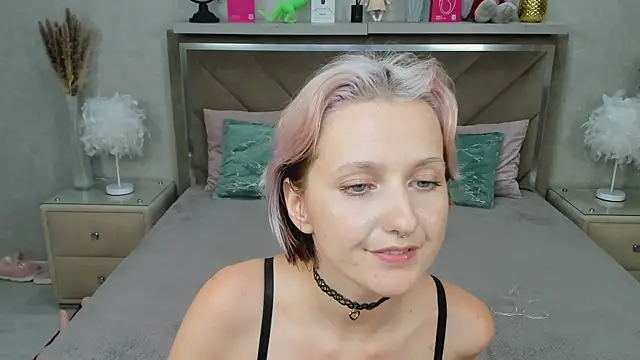MiaKarlos webcam