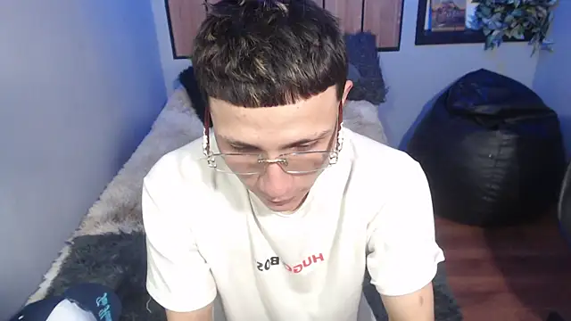 Yao_23 webcam