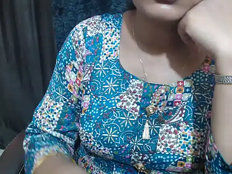 Kudi_Kiyara webcam