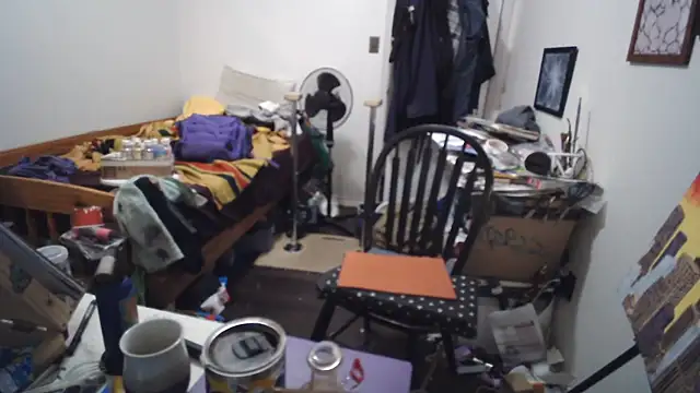 JohnnyMoves webcam