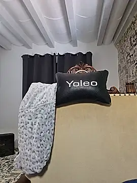 kylie_blck webcam