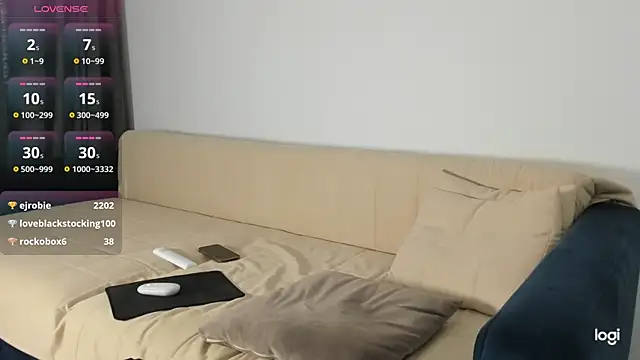 AmelinaLove webcam