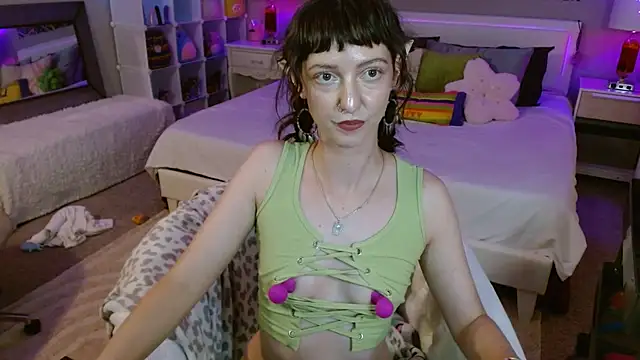 madameceleste live cam on StripChat