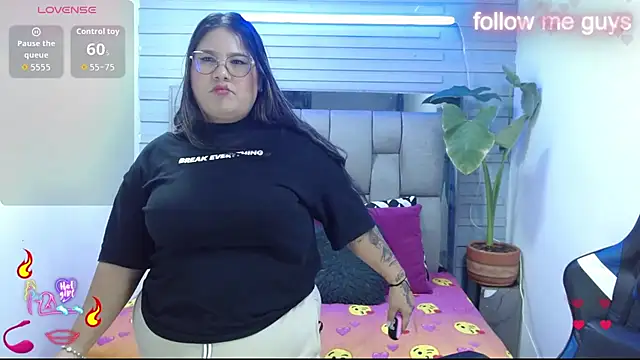 evelin_zaens live cam on StripChat