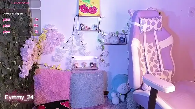 Eymmy_24 live cam on StripChat