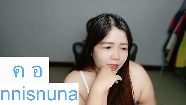 nunanunanuna live cam on StripChat