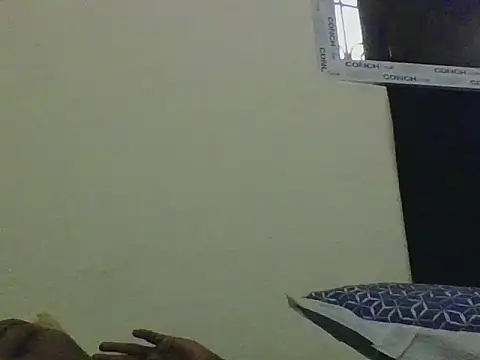 Sexxy_slimgirll live cam on StripChat