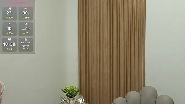 Madam_Rose live cam on StripChat