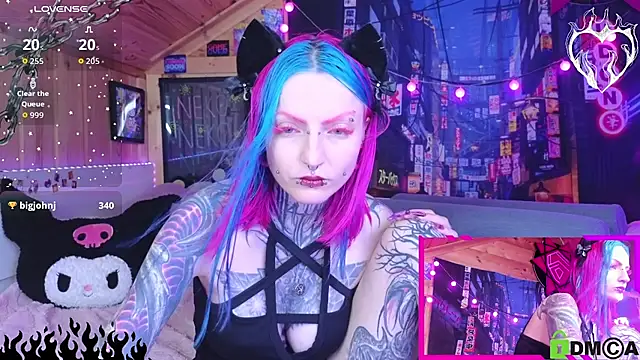 NekoCyber live cam on StripChat
