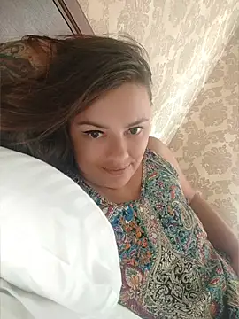 KrissSexi live cam on StripChat