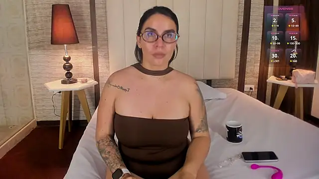 Hannah_Cross webcam