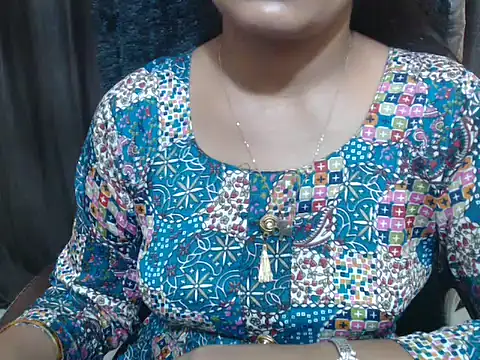 Kudi_Kiyara webcam