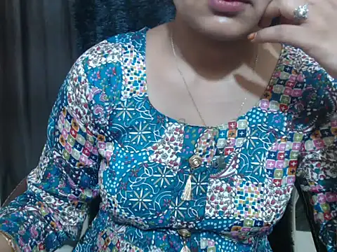 Kudi_Kiyara webcam