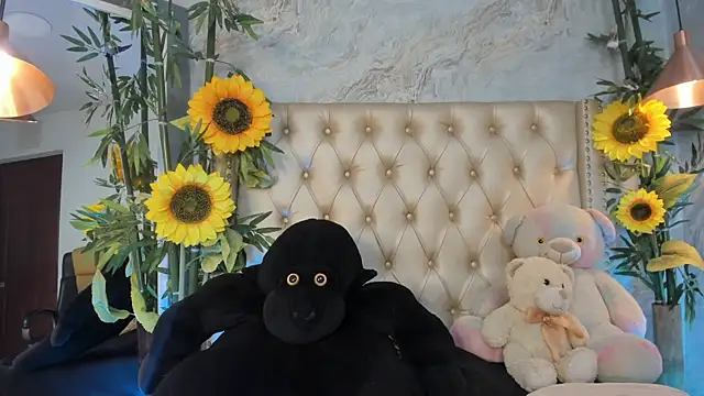 LittleeJaz webcam