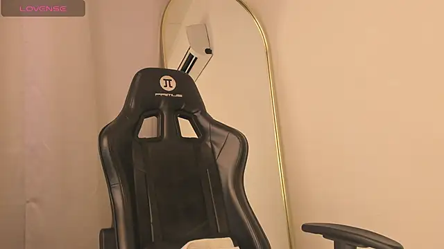Aishs_bigass webcam