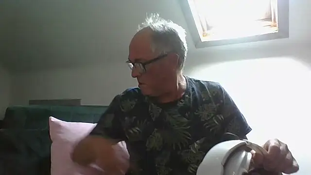 naughtygrandad1 live sex cam
