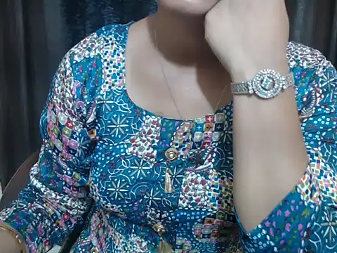 Kudi_Kiyara webcam