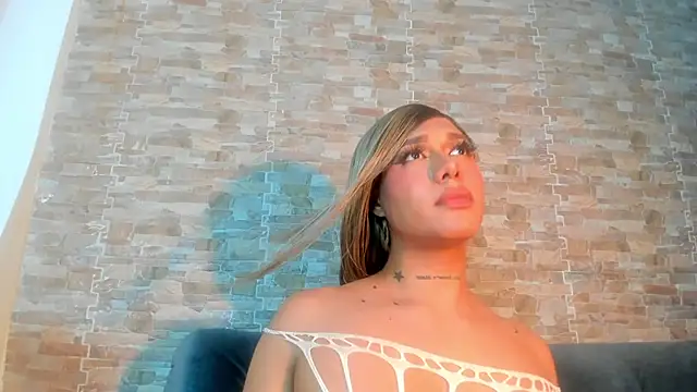 Dreams_Chloe webcam