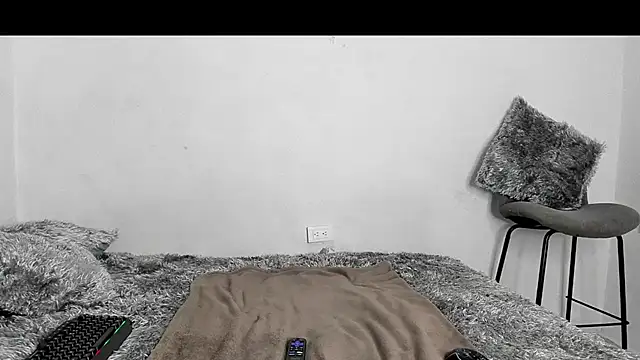 evanscollins live cam on StripChat
