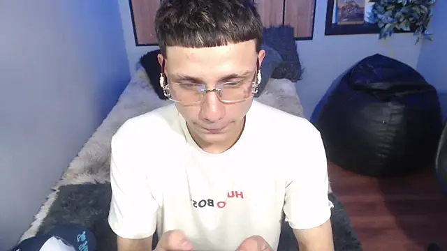 Yao_23 webcam