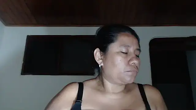 adrixxx38 webcam