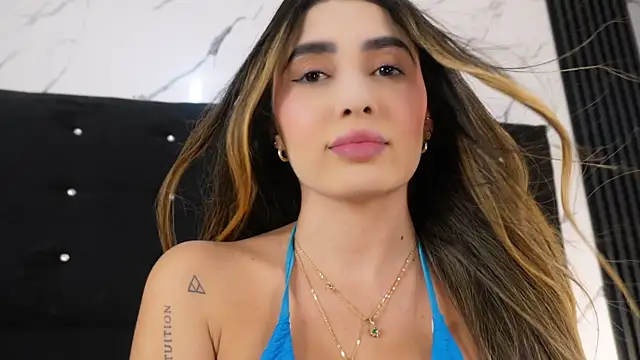 Annyy_Rosse webcam