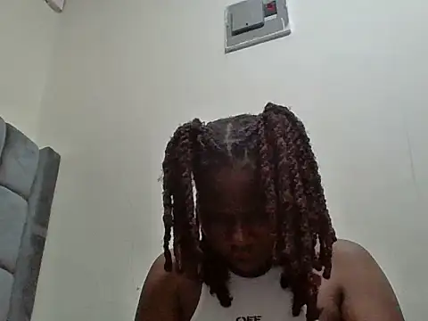 yummyychocolate_ (F young) - #ebony#milk#dirty#analtoy#squirty#cumsho