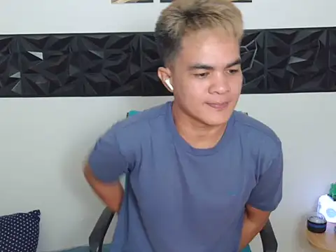 yourmikexxx webcam