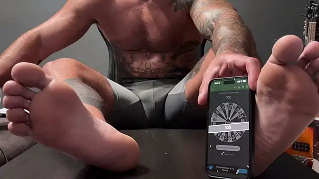Mr_YourGod live cam on StripChat