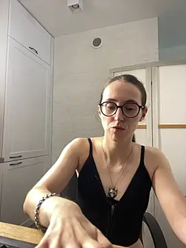 MartiniiSelenna live cam on StripChat