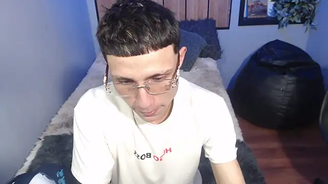 Yao_23 webcam