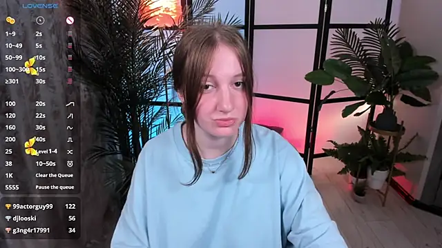 Elisabeth_Binder live cam on StripChat