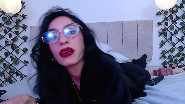 Lucyanajoi webcam