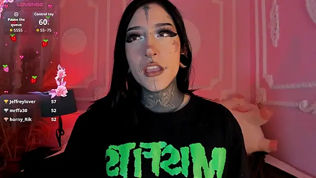 Kat_VonDe webcam