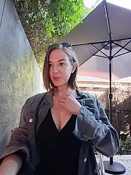 TopsyWilde webcam