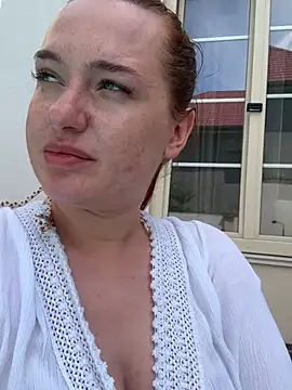 LisaElfy webcam