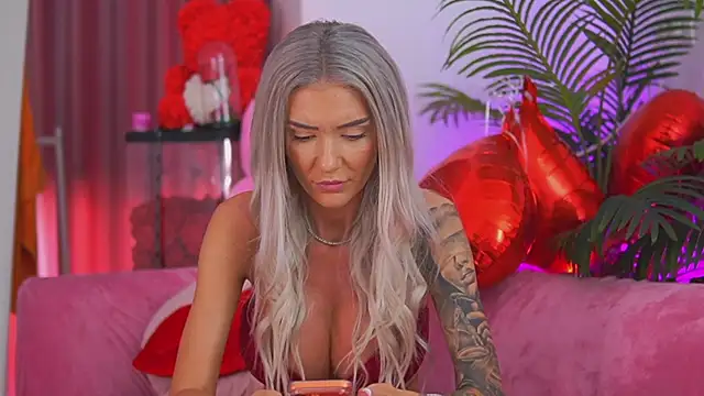 fallingangel live cam on StripChat