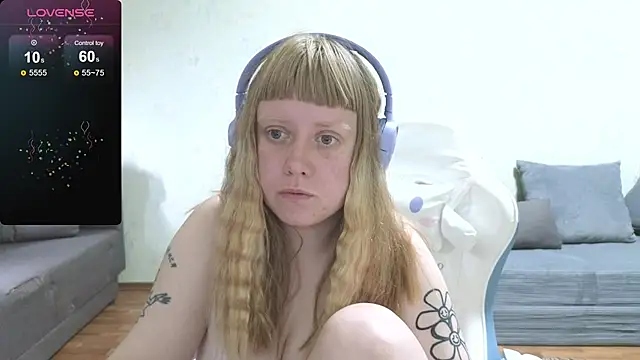June_shy0 webcam